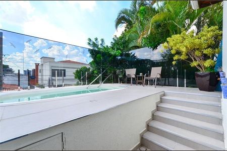 Casa à venda com 264m², 4 quartos e 3 vagas