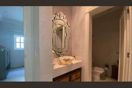 Casa de condomínio à venda com 610m², 4 quartos e 4 vagas