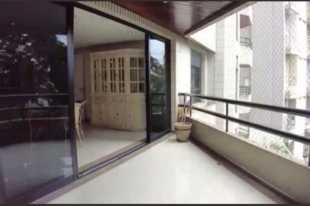 Apartamento à venda com 227m², 5 quartos e 3 vagas