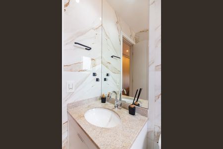 Apartamento à venda com 62m², 2 quartos e 1 vaga Apartamento à venda com 62m², 2 quartos e 1 vagaBanheiro da Suíte