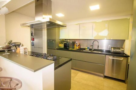Apartamento à venda com 185m², 3 quartos e 1 vaga