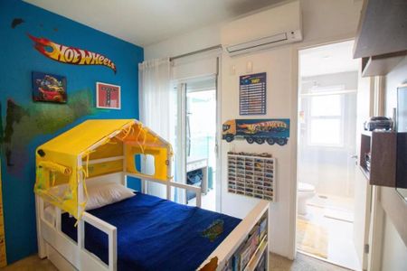 Apartamento à venda com 185m², 3 quartos e 1 vaga