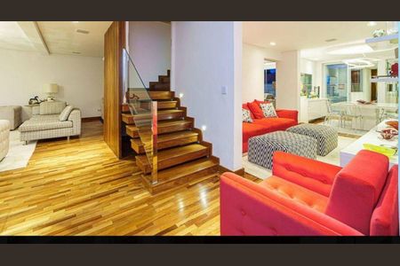 Casa à venda com 3 quartos, 450m² em Pacaembu, São Paulo