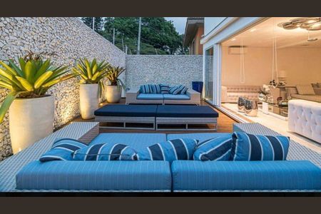 Casa à venda com 450m², 3 quartos e 4 vagas