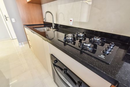 Cozinha de apartamento para alugar com 2 quartos, 56m² em Liberdade, São Paulo