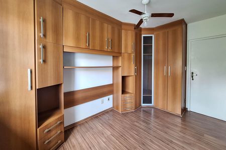 Casa de condomínio à venda com 115m², 3 quartos e 2 vagasSuíte 1