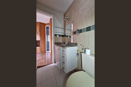 Casa de condomínio à venda com 115m², 3 quartos e 2 vagasBanheiro da Suíte 1