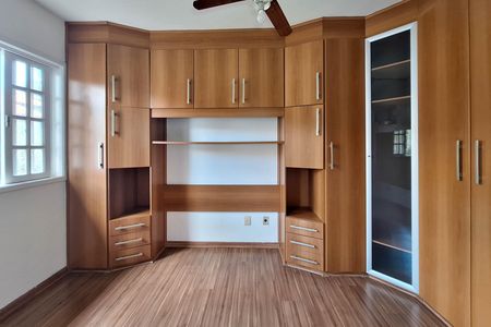 Casa de condomínio à venda com 115m², 3 quartos e 2 vagasSuíte 1