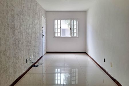 Sala de casa de condomínio à venda com 3 quartos, 115m² em Matapaca, Niterói