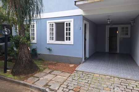 Casa de condomínio à venda com 115m², 3 quartos e 2 vagasFachada