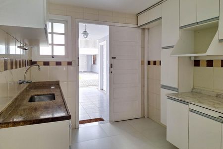 Casa de condomínio à venda com 115m², 3 quartos e 2 vagasCozinha
