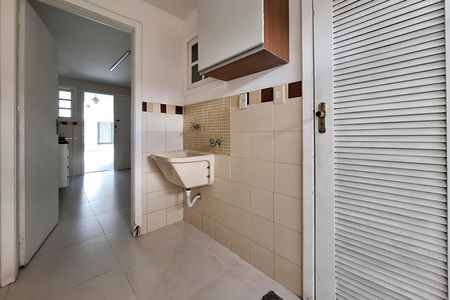Casa de condomínio à venda com 115m², 3 quartos e 2 vagasÁrea de Serviço