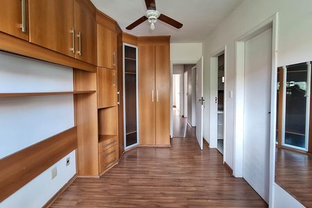Casa de condomínio à venda com 115m², 3 quartos e 2 vagasSuíte 1