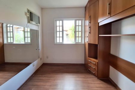 Casa de condomínio à venda com 115m², 3 quartos e 2 vagasSuíte 1