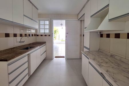 Casa de condomínio à venda com 115m², 3 quartos e 2 vagasCozinha