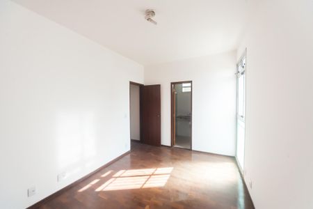Apartamento para alugar com 130m², 4 quartos e 2 vagassuite 