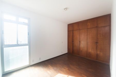 Apartamento para alugar com 130m², 4 quartos e 2 vagassuite 