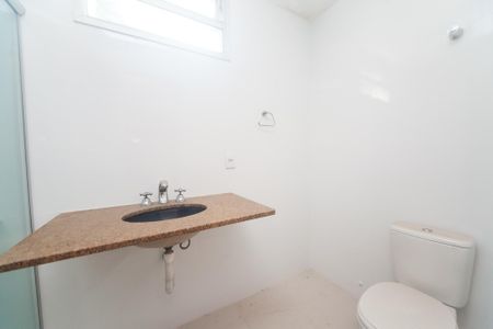 Apartamento para alugar com 130m², 4 quartos e 2 vagasBanheiro suite 