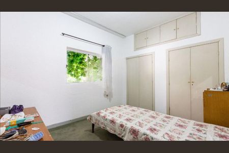 Casa à venda com 248m², 4 quartos e 2 vagas