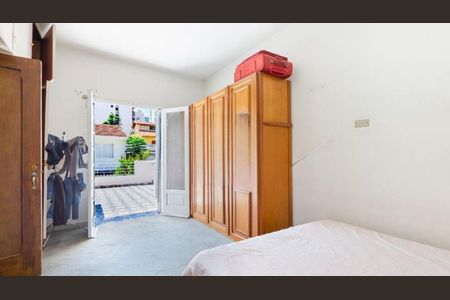 Casa à venda com 248m², 4 quartos e 2 vagas