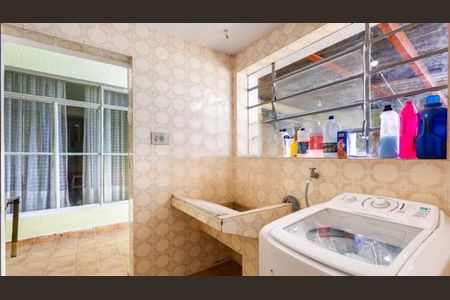 Casa à venda com 248m², 4 quartos e 2 vagas