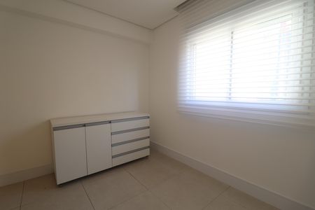 Apartamento à venda com 77m², 2 quartos e 2 vagasQuarto 2 Suíte