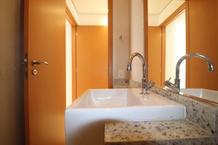 Apartamento à venda com 77m², 2 quartos e 2 vagasLavabo