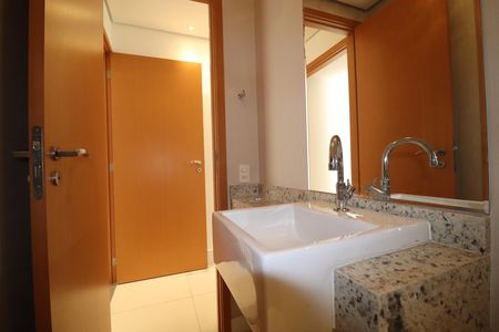 Apartamento à venda com 77m², 2 quartos e 2 vagasLavabo