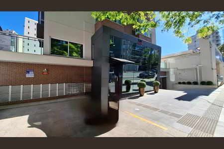 Apartamento à venda com 77m², 2 quartos e 2 vagas Apartamento à venda com 77m², 2 quartos e 2 vagasFachada