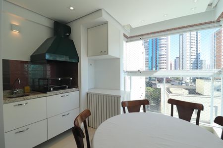 Apartamento à venda com 77m², 2 quartos e 2 vagasVaranda gourmet