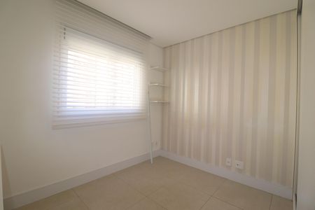 Apartamento à venda com 77m², 2 quartos e 2 vagasQuarto 2 Suíte