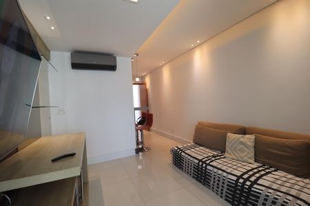 Apartamento à venda com 77m², 2 quartos e 2 vagasSala