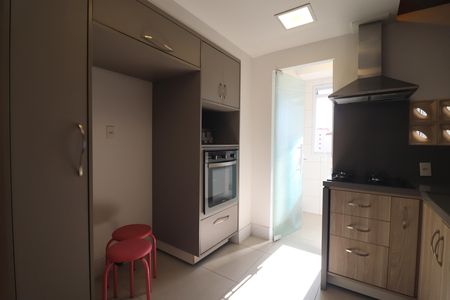 Apartamento à venda com 77m², 2 quartos e 2 vagasCozinha