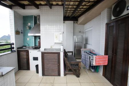 Apartamento à venda com 118m², 3 quartos e 2 vagasChurrasqueira