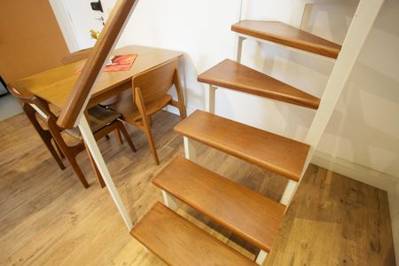 Apartamento à venda com 118m², 3 quartos e 2 vagasEscada