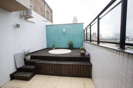 Apartamento à venda com 118m², 3 quartos e 2 vagasPiscina