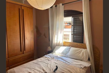 Casa à venda com 4 quartos, 200m² em Chácara Inglesa, São Paulo