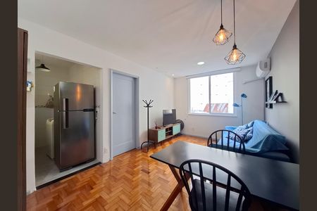 Sala de apartamento para alugar com 1 quarto, 40m² em Catete, Rio de Janeiro