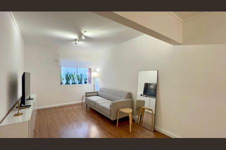 Apartamento à venda com 90m², 2 quartos e 1 vaga Apartamento à venda com 90m², 2 quartos e 1 vagaSala de TV