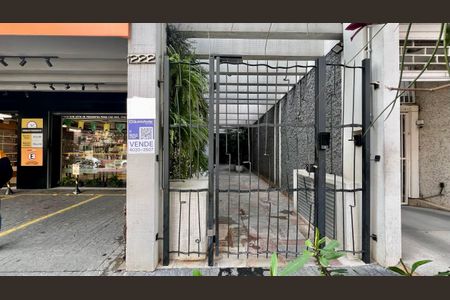 Apartamento à venda com 90m², 2 quartos e 1 vaga Apartamento à venda com 90m², 2 quartos e 1 vagaFachada