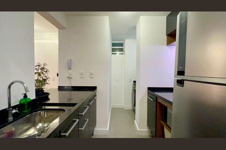 Apartamento à venda com 90m², 2 quartos e 1 vaga Apartamento à venda com 90m², 2 quartos e 1 vagaCozinha