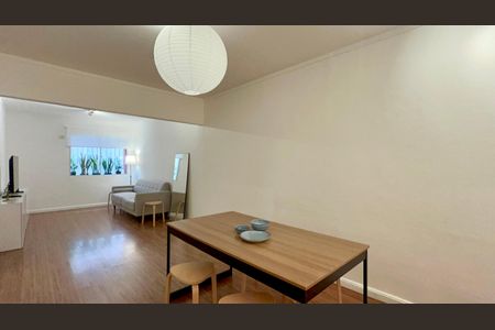 Apartamento à venda com 90m², 2 quartos e 1 vaga Apartamento à venda com 90m², 2 quartos e 1 vagaSala de Jantar