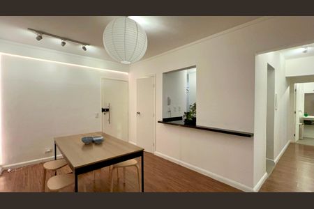 Apartamento à venda com 90m², 2 quartos e 1 vaga Apartamento à venda com 90m², 2 quartos e 1 vagaSala de Jantar