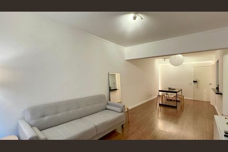 Apartamento à venda com 90m², 2 quartos e 1 vaga Apartamento à venda com 90m², 2 quartos e 1 vagaSala de TV