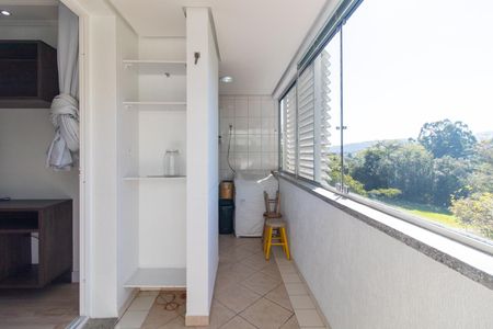 Apartamento para alugar com 80m², 2 quartos e 1 vaga Apartamento para alugar com 80m², 2 quartos e 1 vagaVaranda da Sala