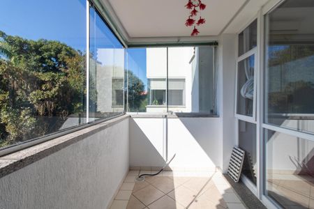 Apartamento para alugar com 80m², 2 quartos e 1 vaga Apartamento para alugar com 80m², 2 quartos e 1 vagaVaranda da Sala