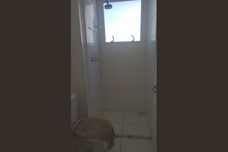 Apartamento para alugar com 47m², 2 quartos e 1 vaga Apartamento para alugar com 47m², 2 quartos e 1 vagaBanheiro