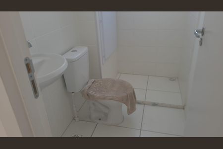 Apartamento para alugar com 47m², 2 quartos e 1 vaga Apartamento para alugar com 47m², 2 quartos e 1 vagaBanheiro