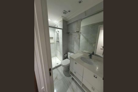 Banheiro de apartamento à venda com 3 quartos, 96m² em Alphaville Empresarial, Barueri