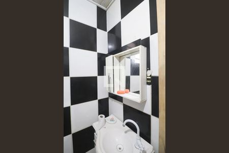 Casa à venda com 230m², 5 quartos e 3 vagasBanheiro  - Casa 1